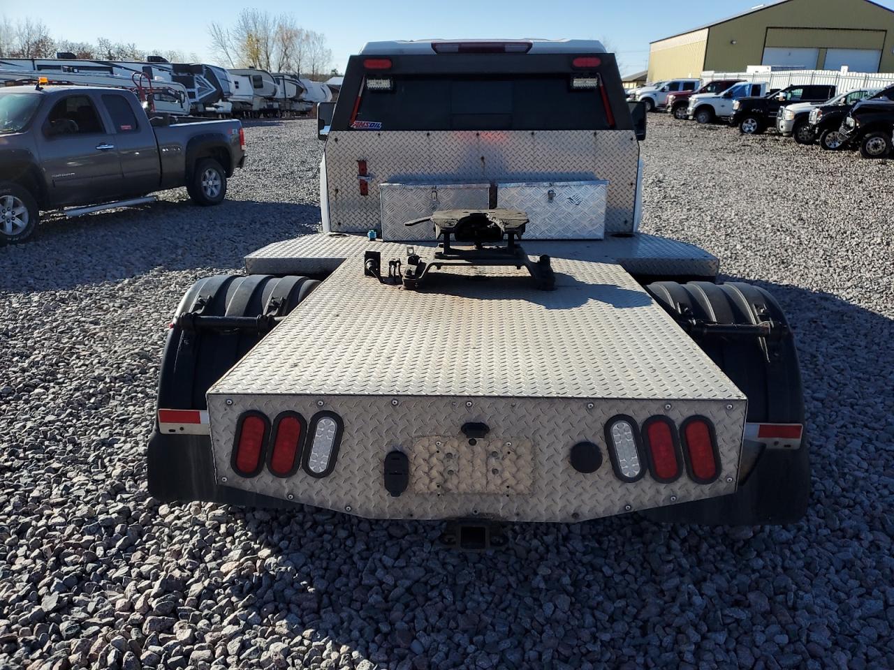 Chevrolet Silverado K3500 Lt Image 3