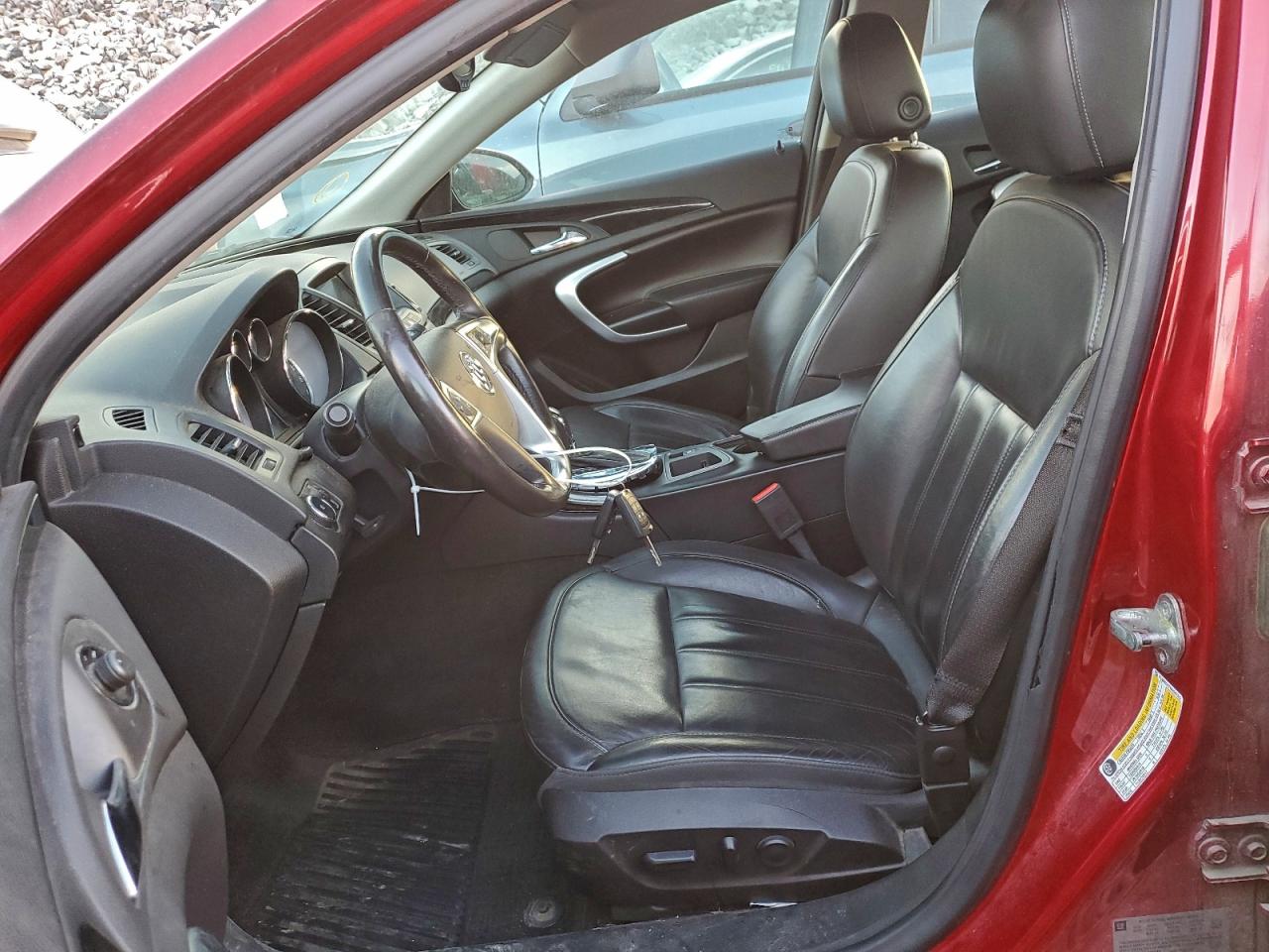 Buick Regal Premium Image 12