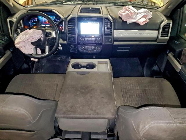 Ford F-250 Super Duty Image 3