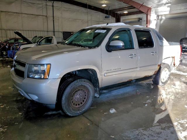  Salvage Chevrolet Avalanche