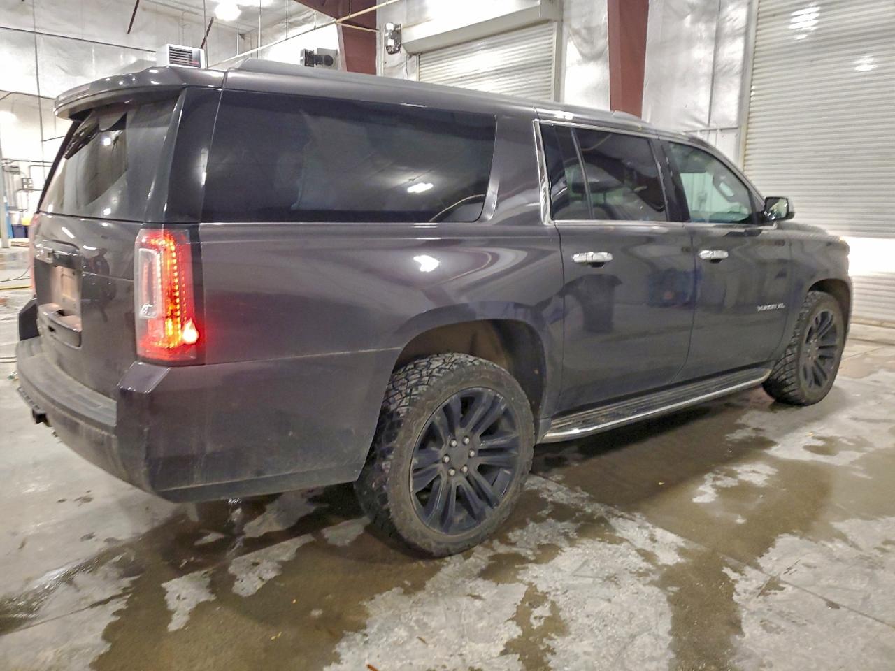 GMC Yukon K1500 Sle Image 6