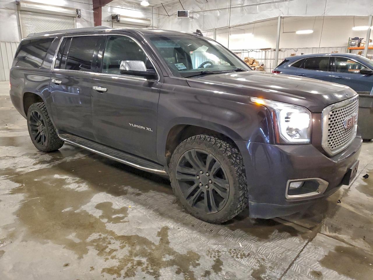 GMC Yukon K1500 Sle Image 3