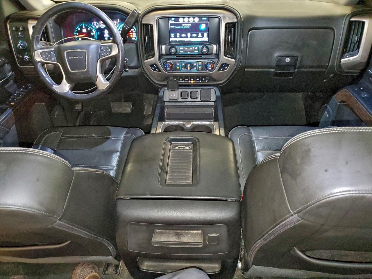 GMC Sierra K1500 Denali Image 5