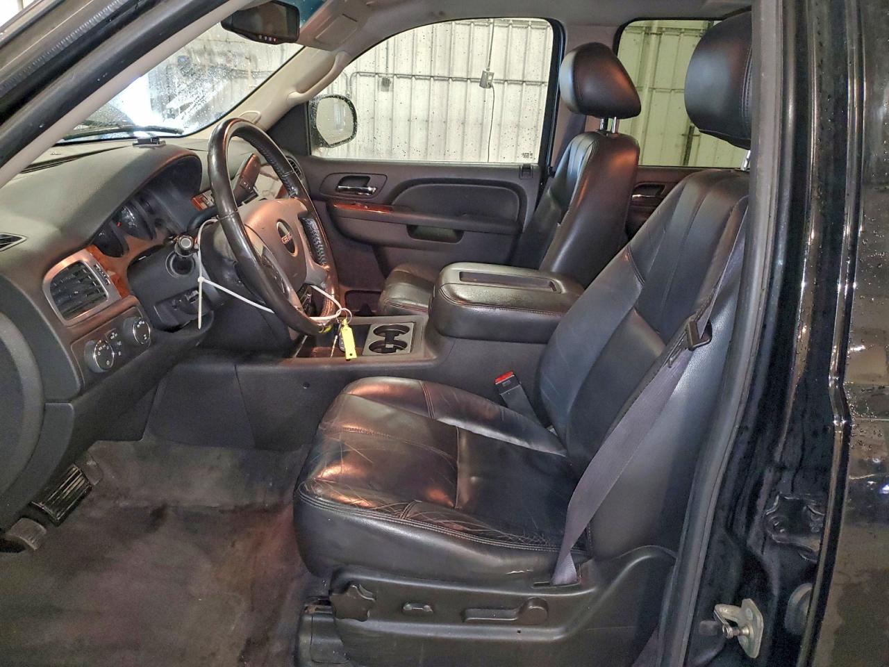 GMC Yukon K1500 Slt Image 5