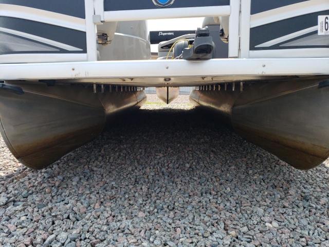 Premier Pontoon Image 4