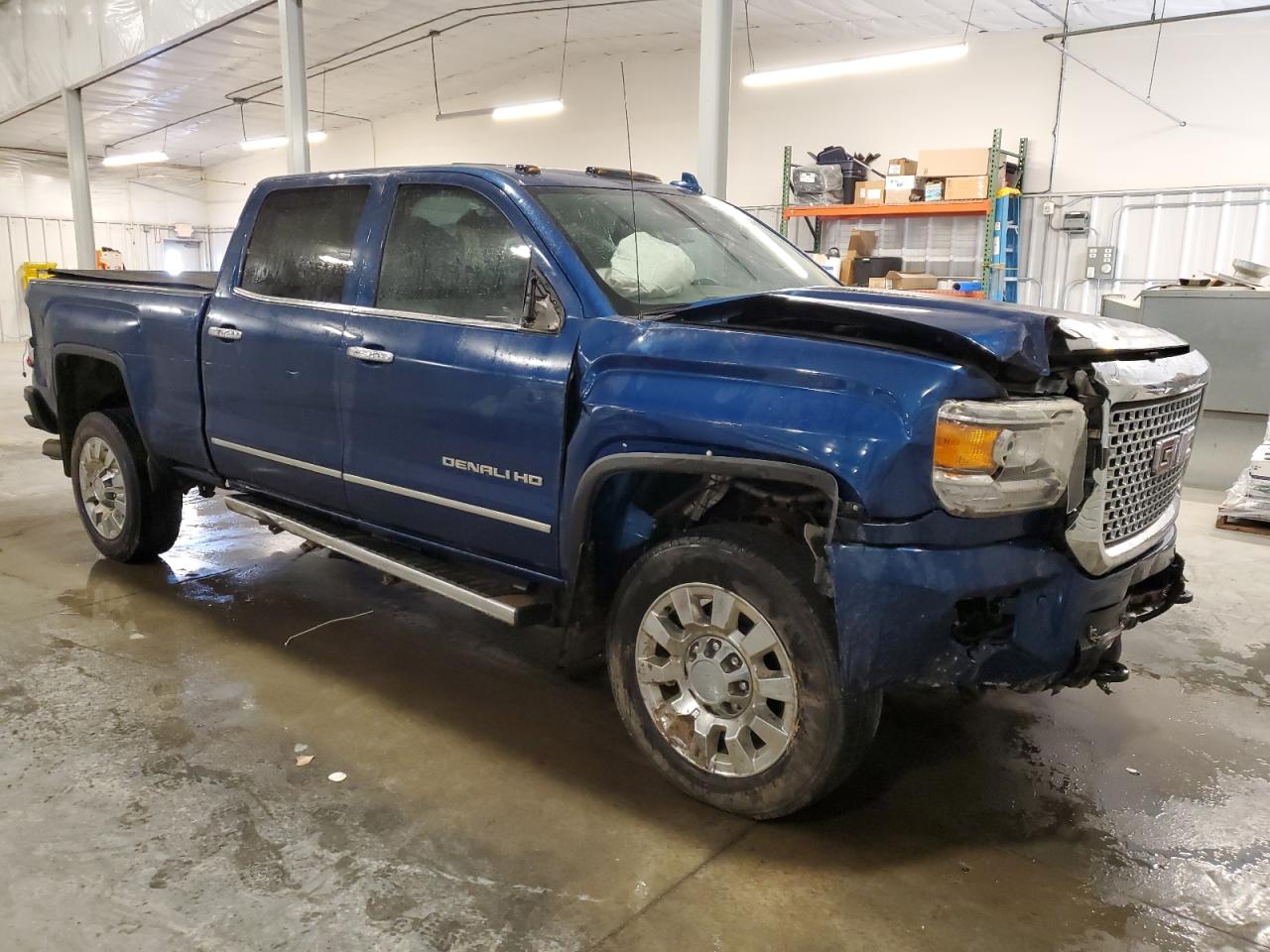 GMC Sierra K2500 Denali Image 4