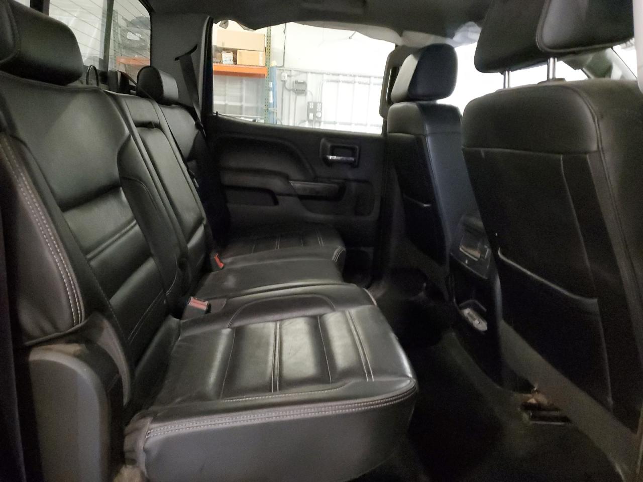 GMC Sierra K2500 Denali Image 12