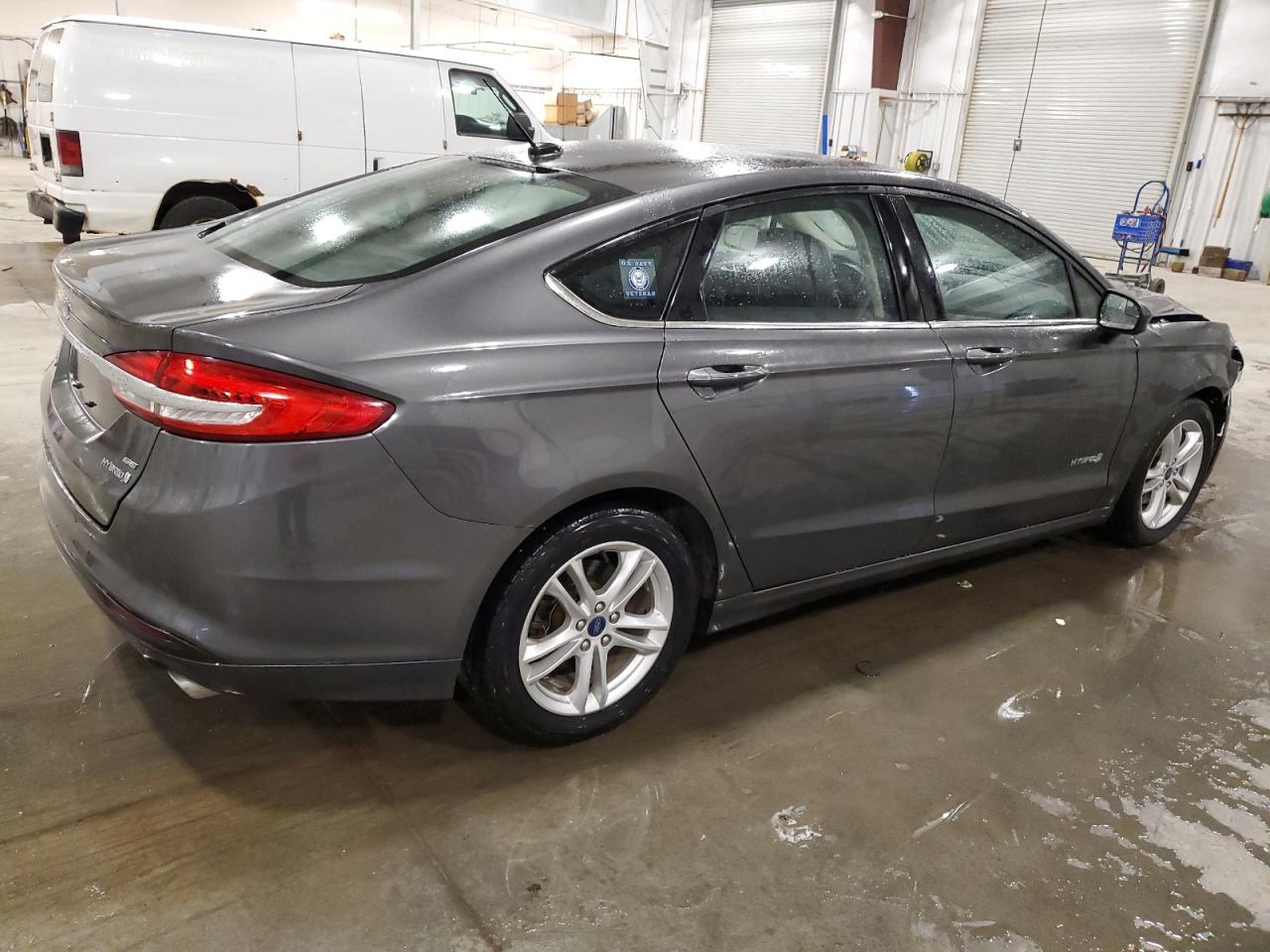 Ford Fusion Se Hybrid Image 9