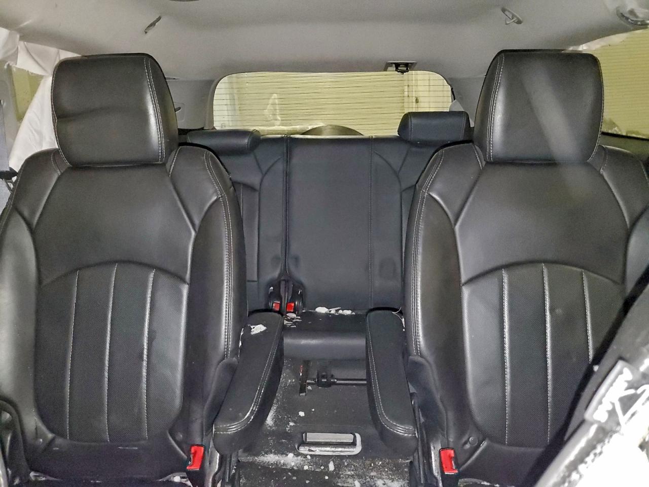 Buick Enclave Image 12