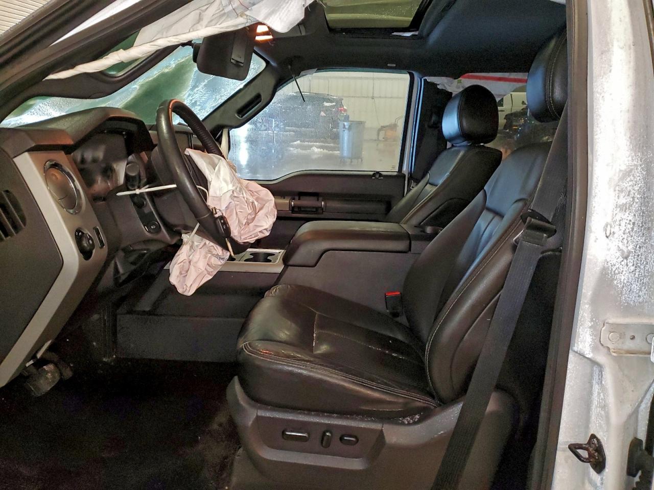 Ford F-250 Super Duty Image 12