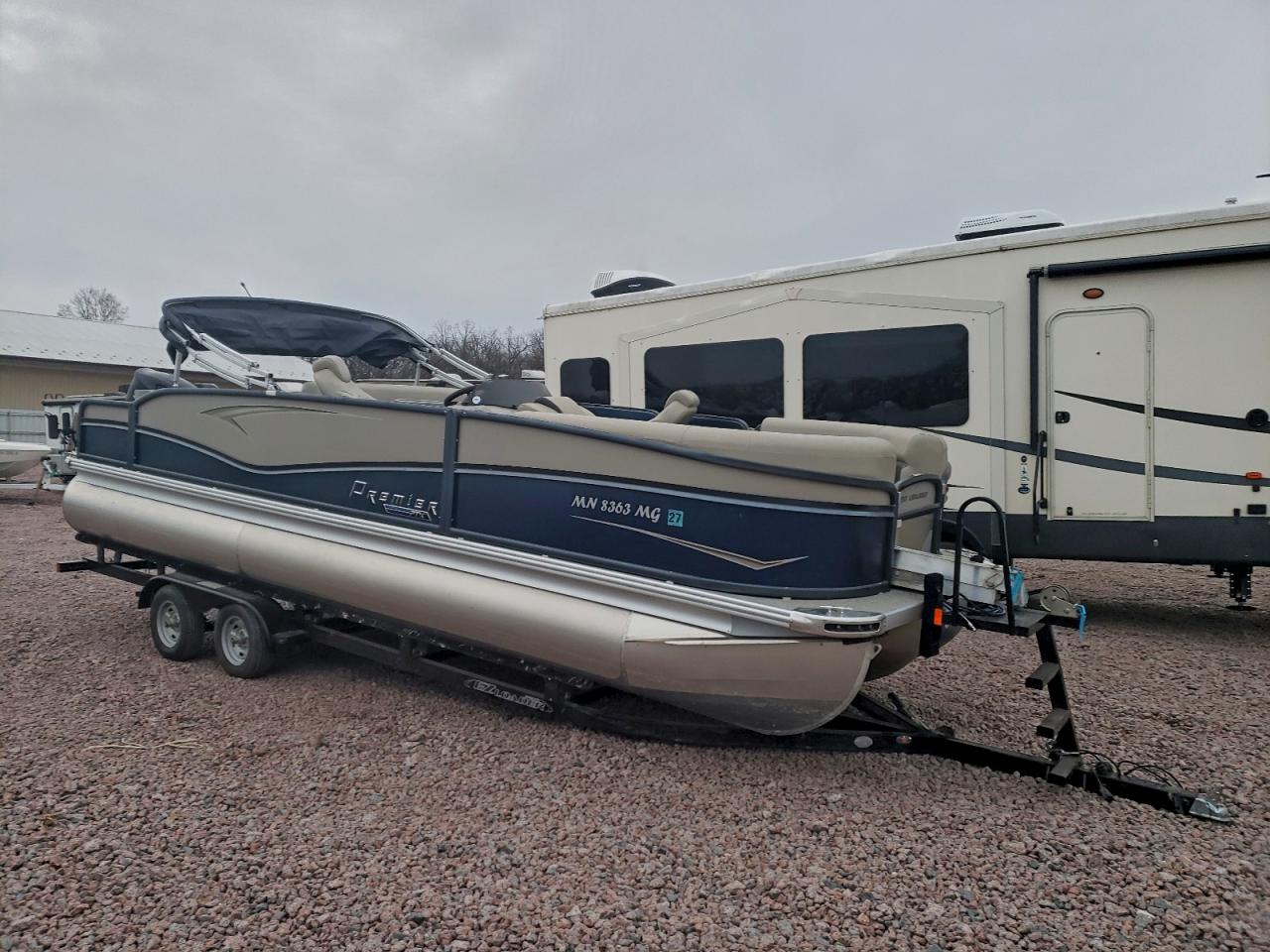 Premier Boat Image 1