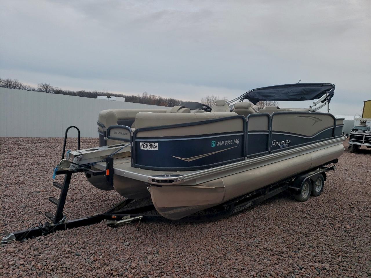 Premier Boat Image 3