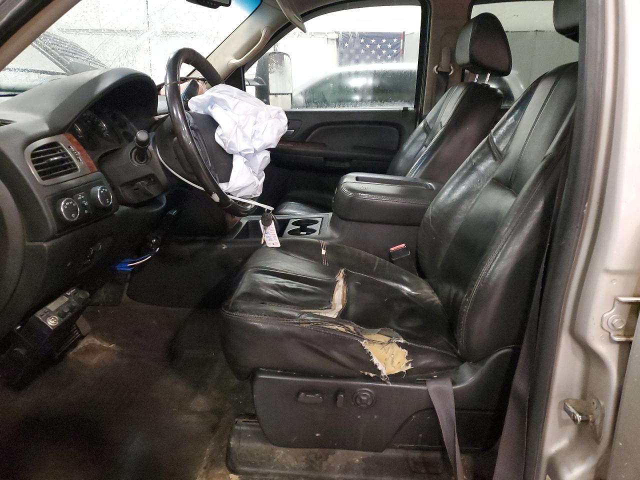 Chevrolet Silverado K2500 Heavy Duty Image 4