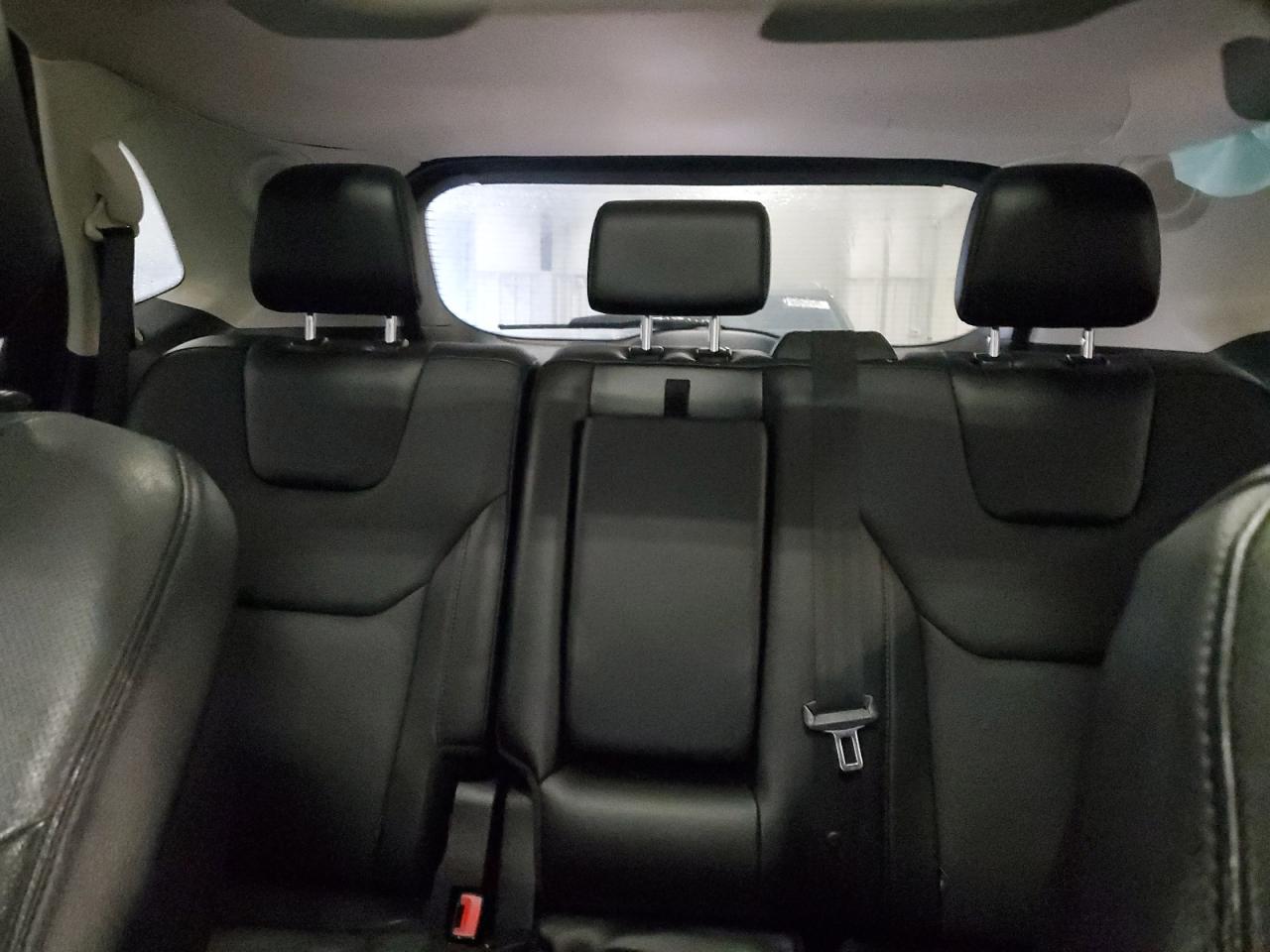 Ford Edge Titanium Image 2