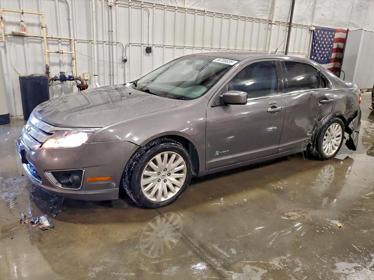 Ford Fusion Hybrid Image 1