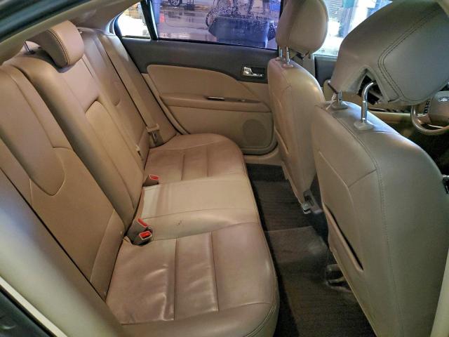 Ford Fusion Hybrid Image 5