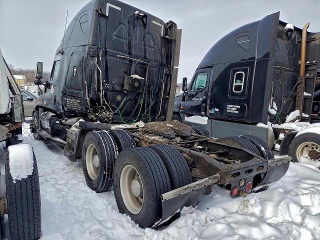 Freightliner Cascadia Image 5