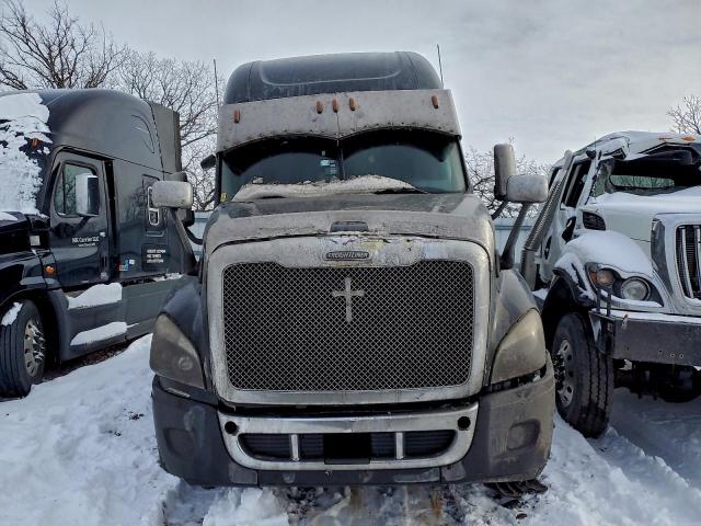 Freightliner Cascadia Image 3