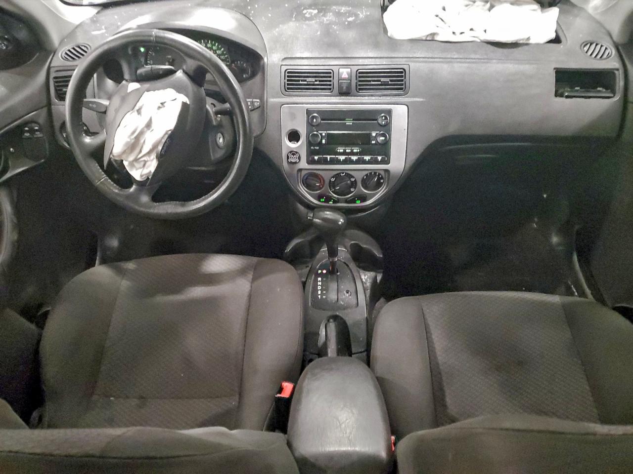 Ford Focus Zx3 Image 5