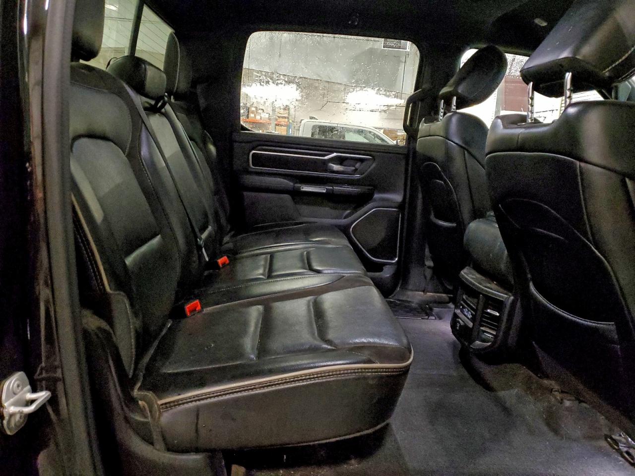 Ram 1500 Laramie Image 5