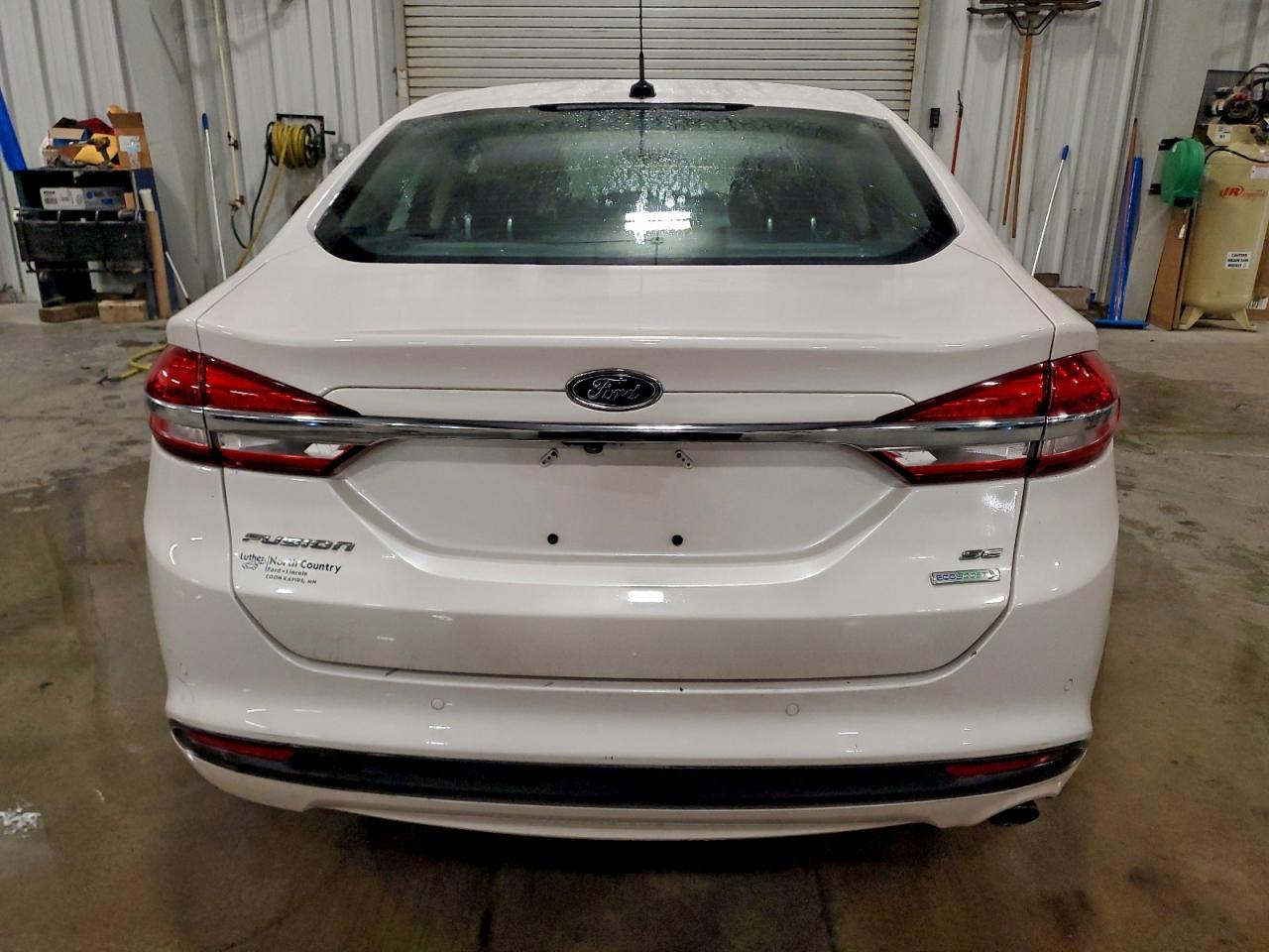 Ford Fusion Se Image 3
