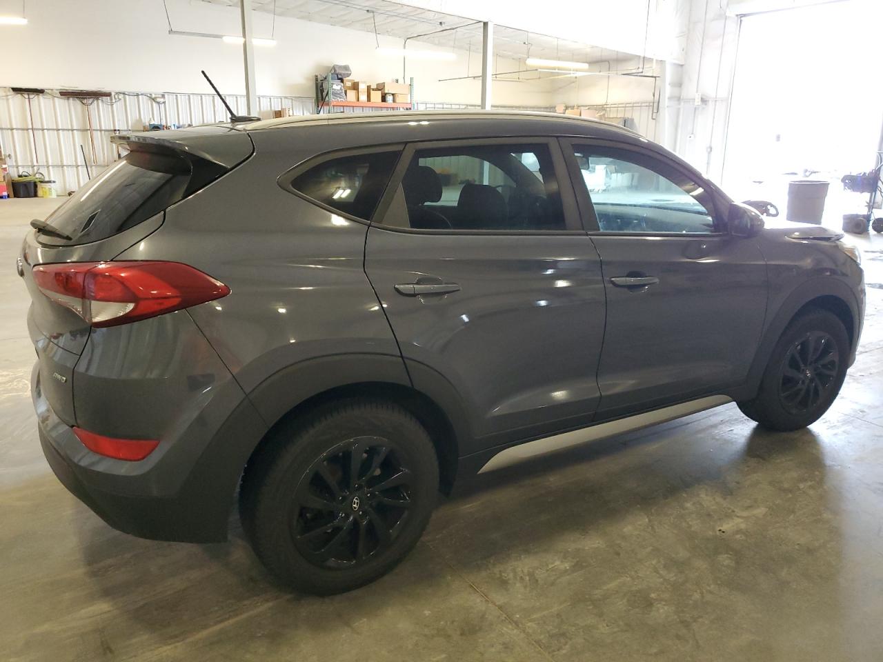 Hyundai TUCSON Limited Image 4