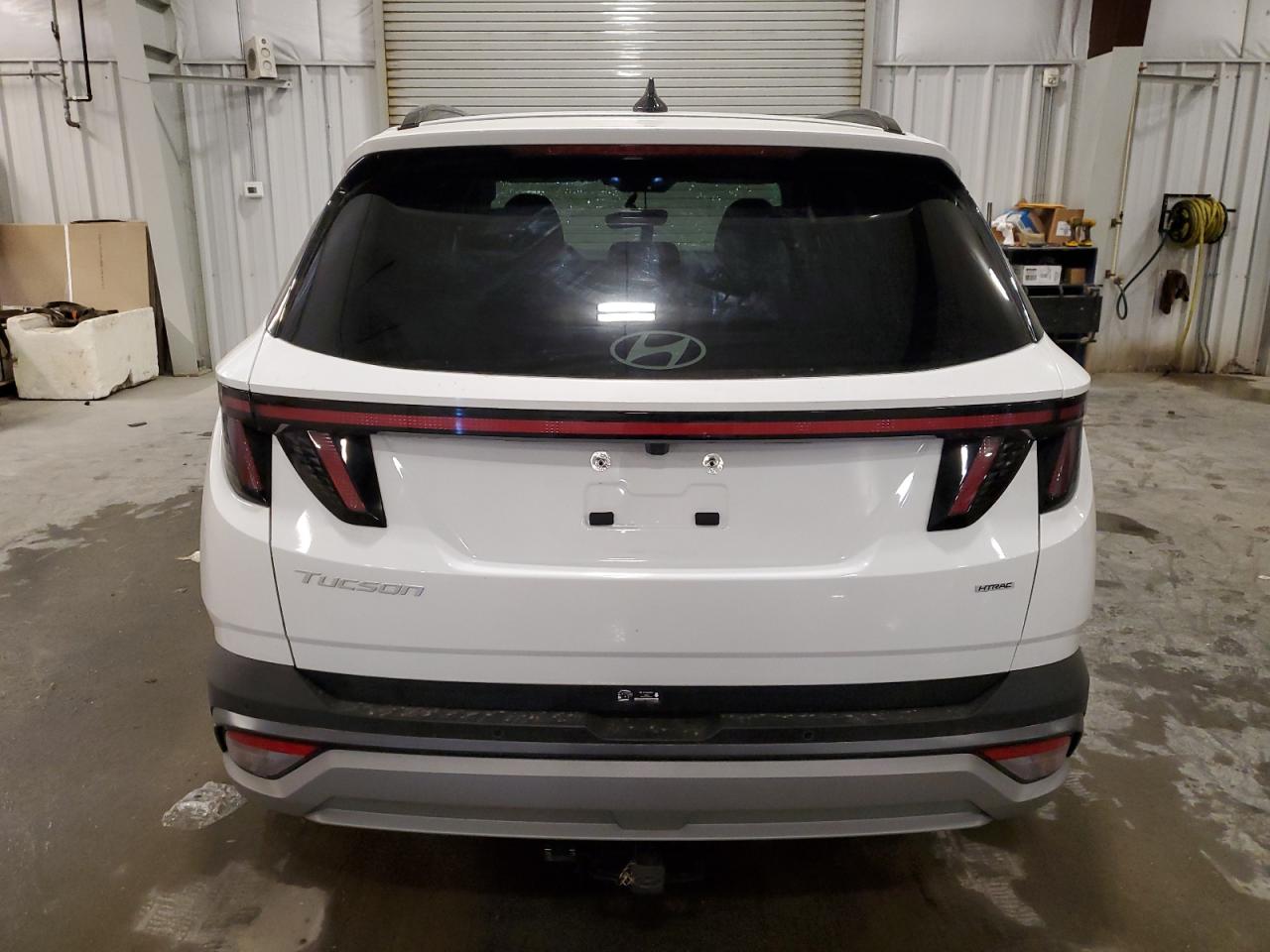 Hyundai TUCSON Limited Image 11