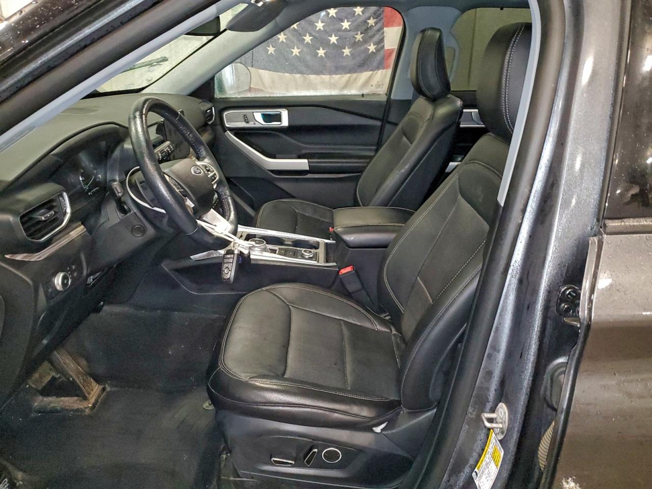 Ford Explorer Limited Image 5