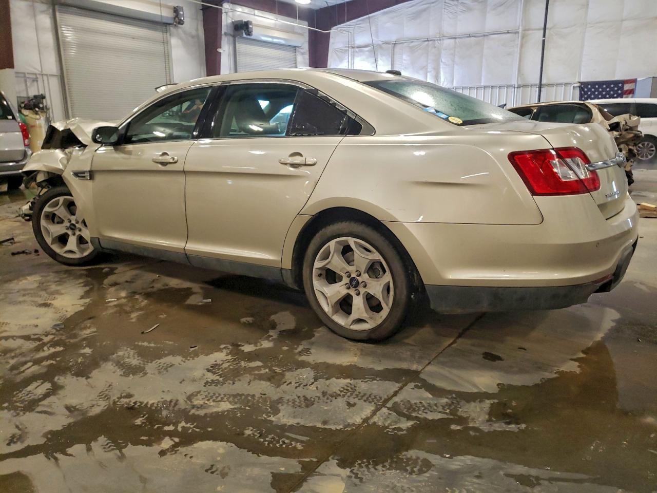 Ford Taurus Sel Image 12