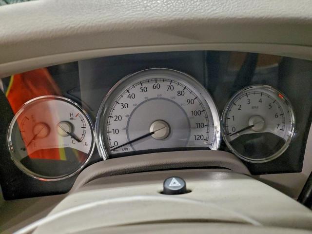 Chrysler Aspen Limited Image 3