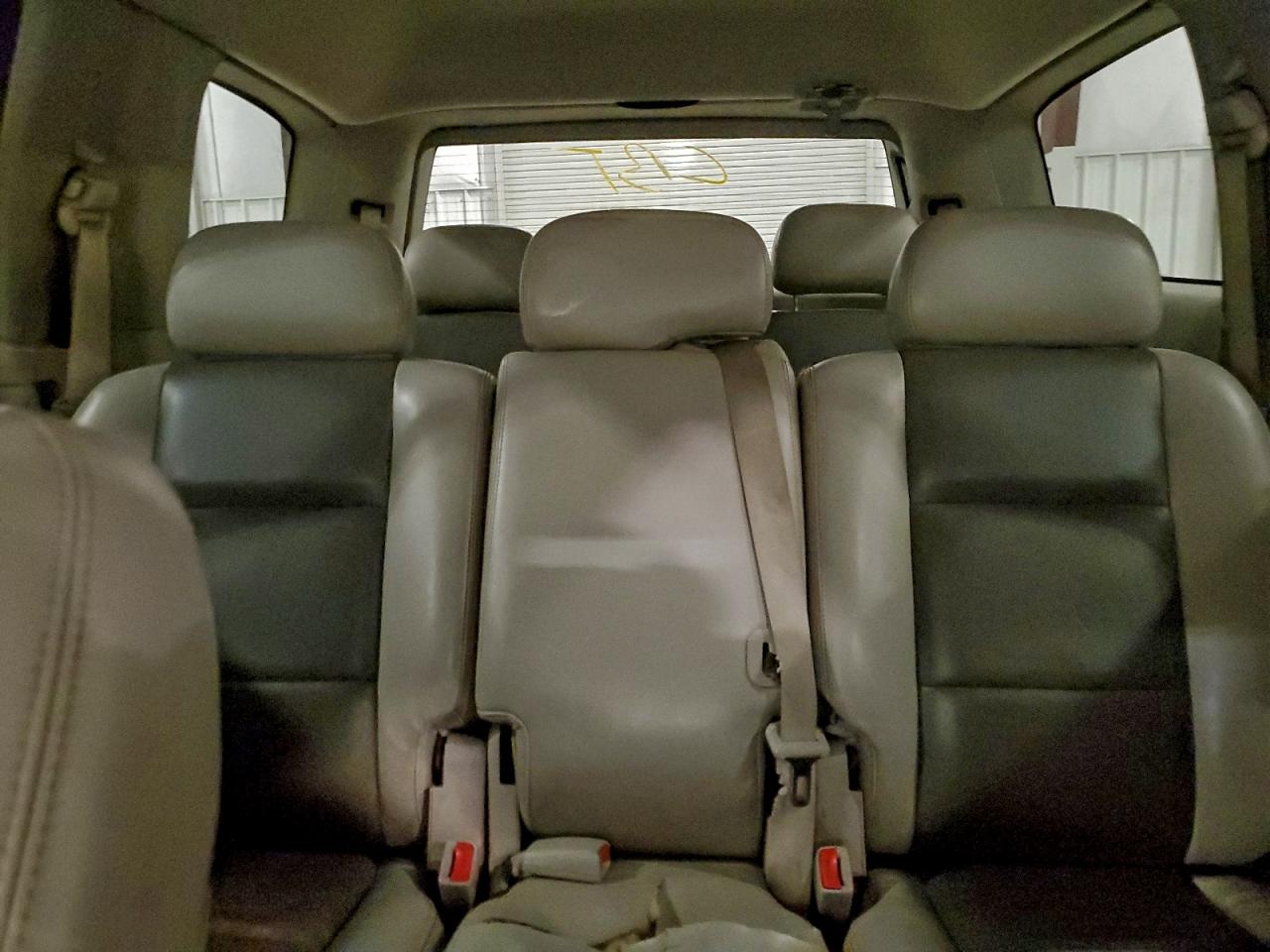 Chrysler Aspen Limited Image 12