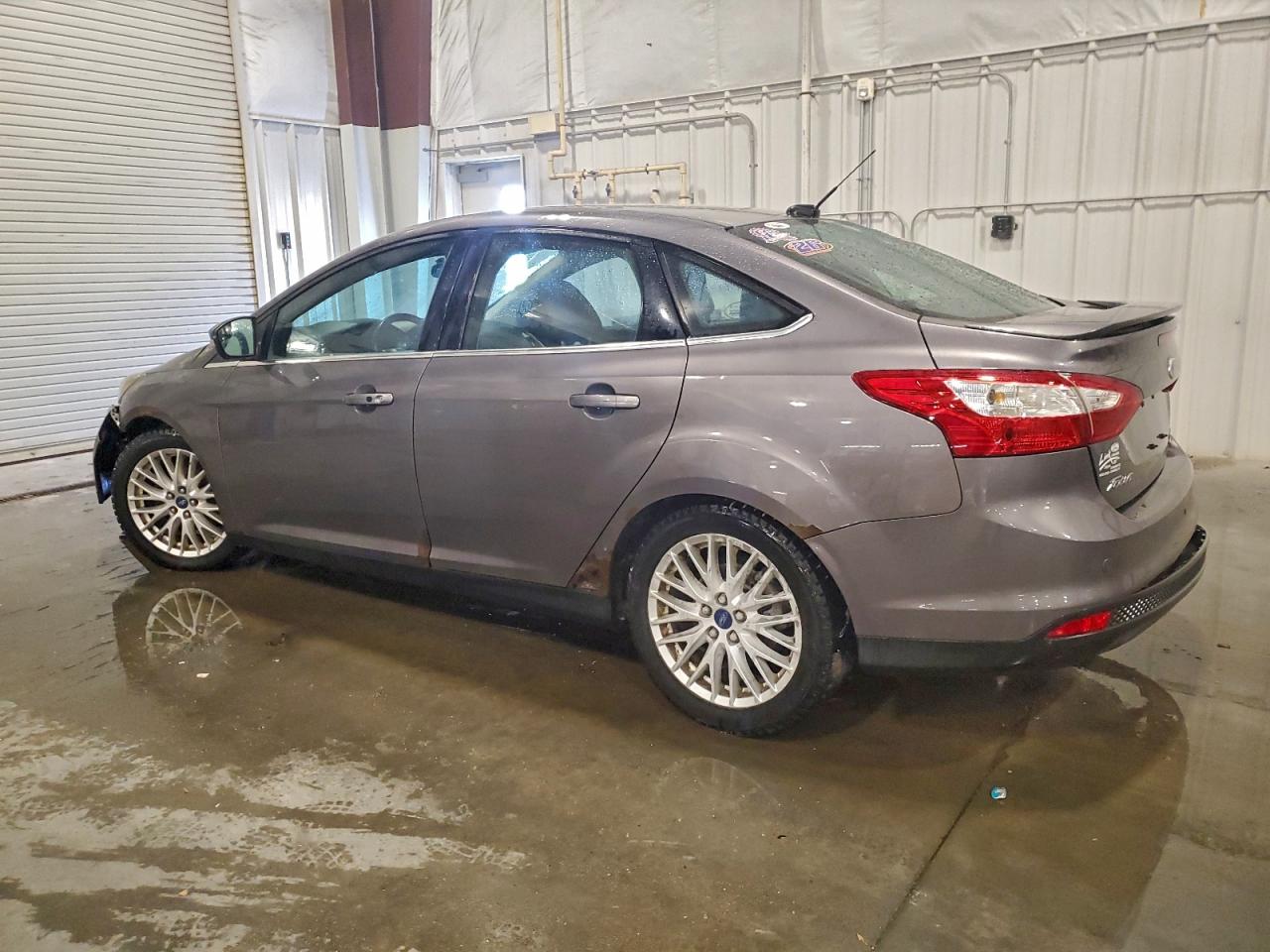 Ford Focus Titanium Image 2