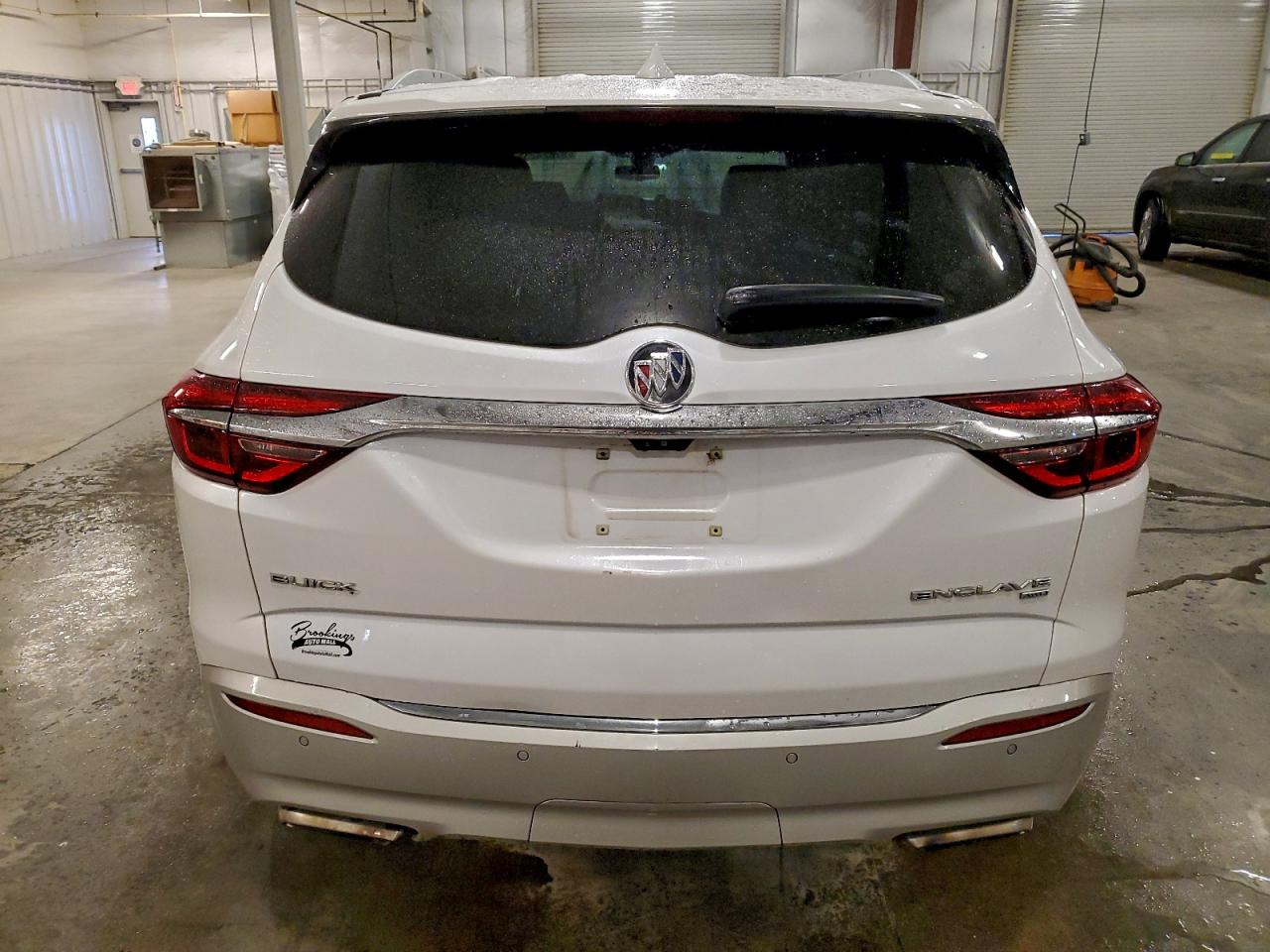 Buick Enclave Avenir Image 2
