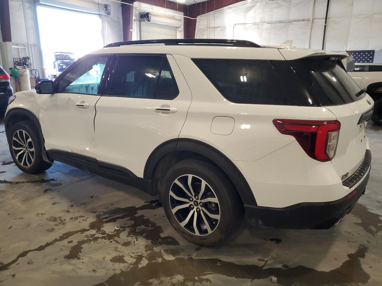 Ford Explorer St Image 4