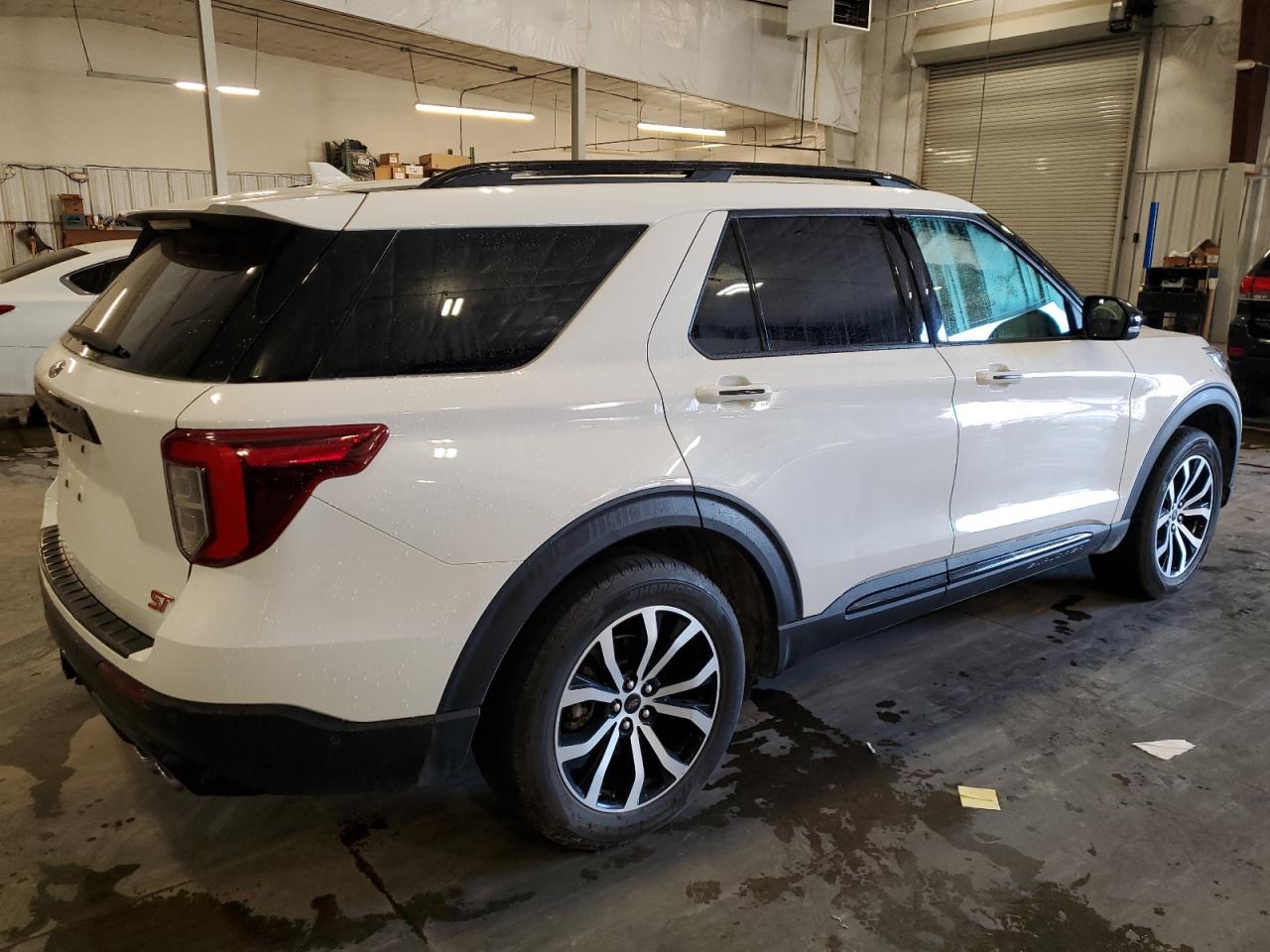 Ford Explorer St Image 12