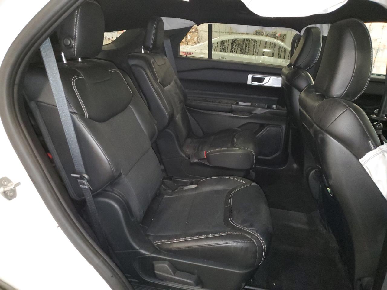 Ford Explorer St Image 11