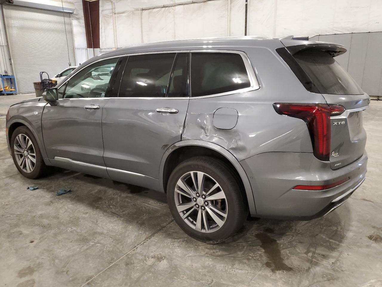 Cadillac XT6 Premium Luxury Image 2