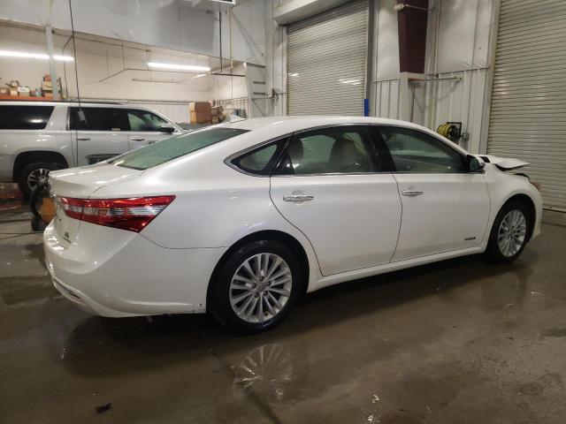 Toyota Avalon Hybrid Image 2