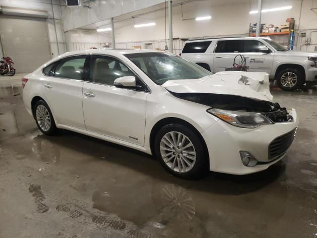 Toyota Avalon Hybrid Image 4