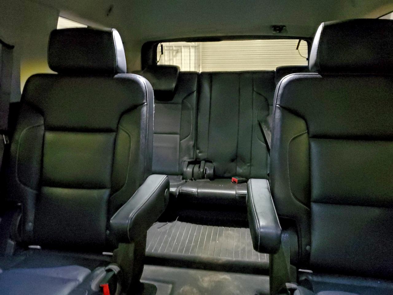 Chevrolet Tahoe K1500 Premier Image 11