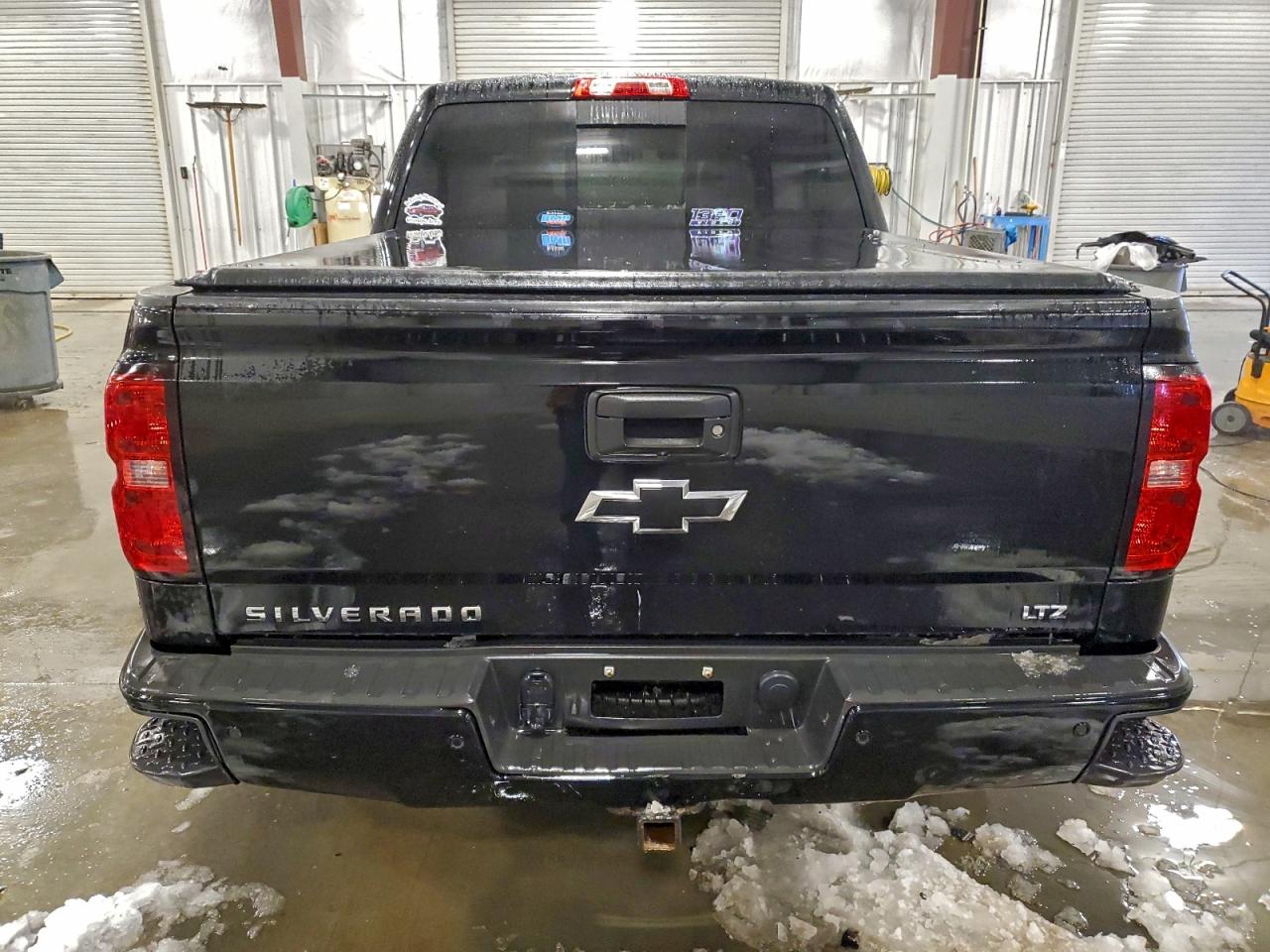 Chevrolet Silverado K1500 Ltz Image 9