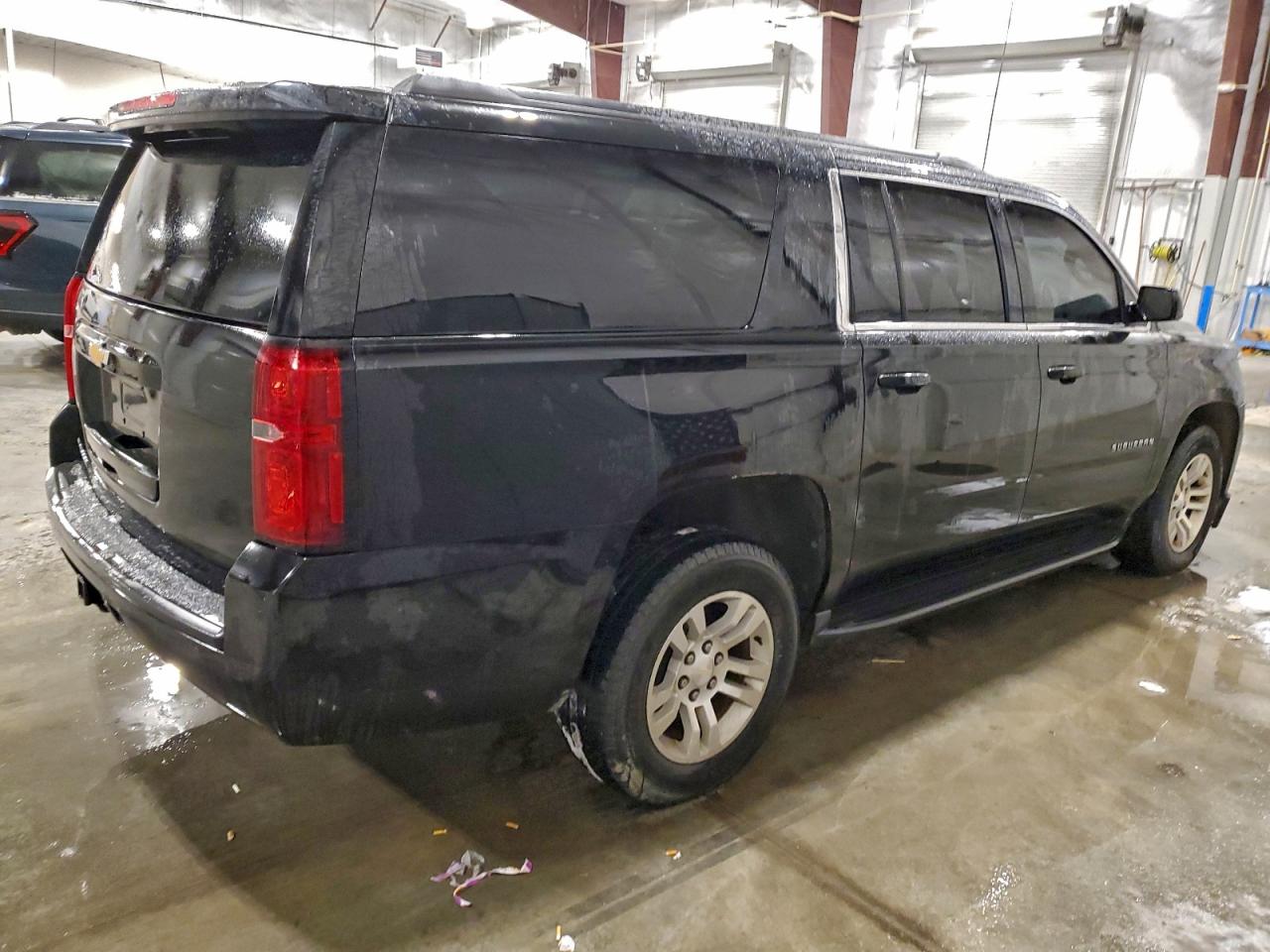 Chevrolet Suburban K1500 Lt Image 12