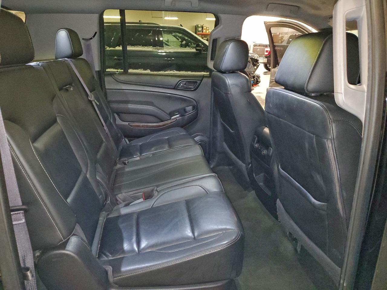 Chevrolet Suburban K1500 Lt Image 7