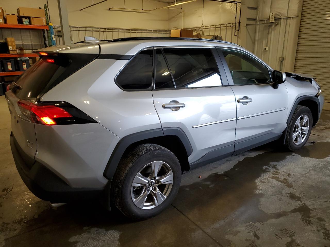 Toyota RAV4 Xle Image 12