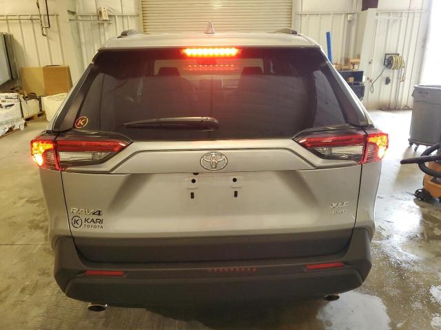 Toyota RAV4 Xle Image 13