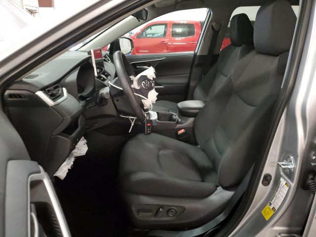 Toyota RAV4 Xle Image 4