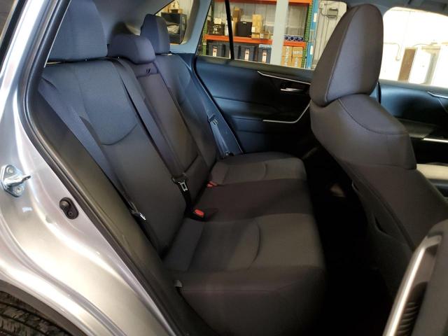 Toyota RAV4 Xle Image 6