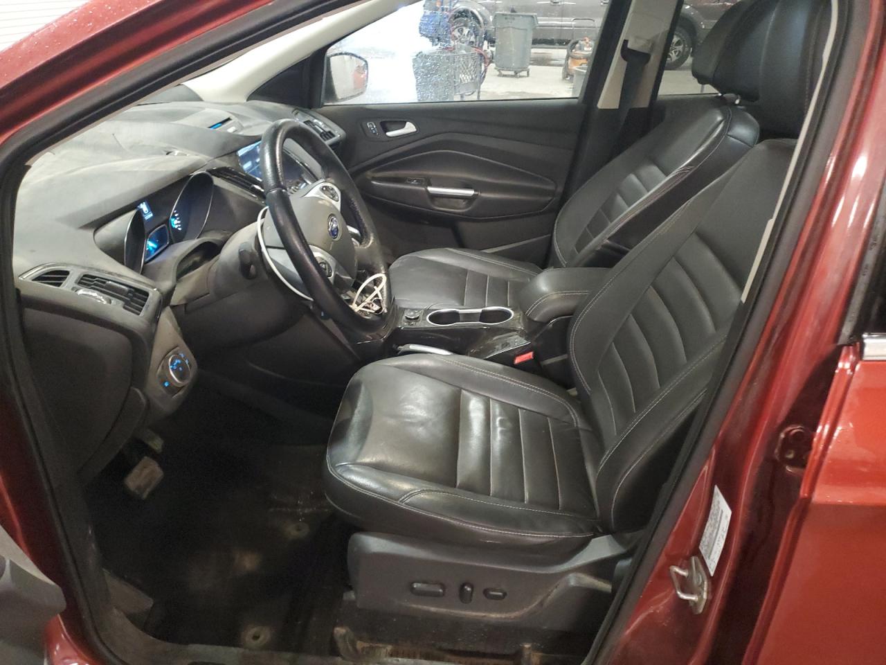 Ford Escape Titanium Image 6