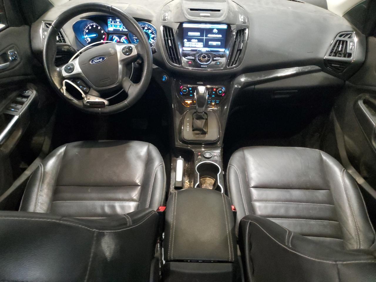 Ford Escape Titanium Image 11