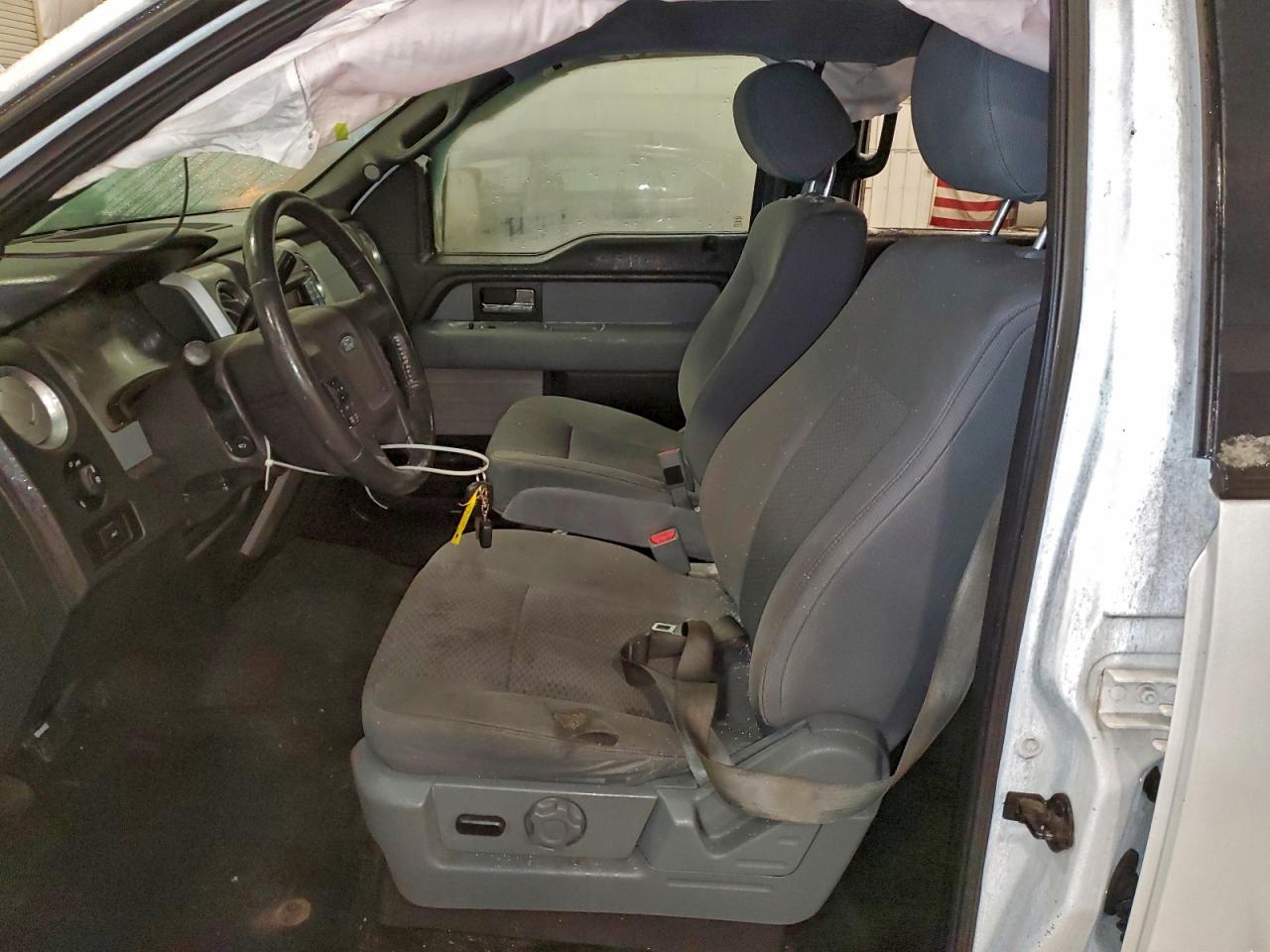 Ford F-150 Supercrew Image 4